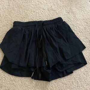 Black butterfly shorts!! barley worn!! X Small!